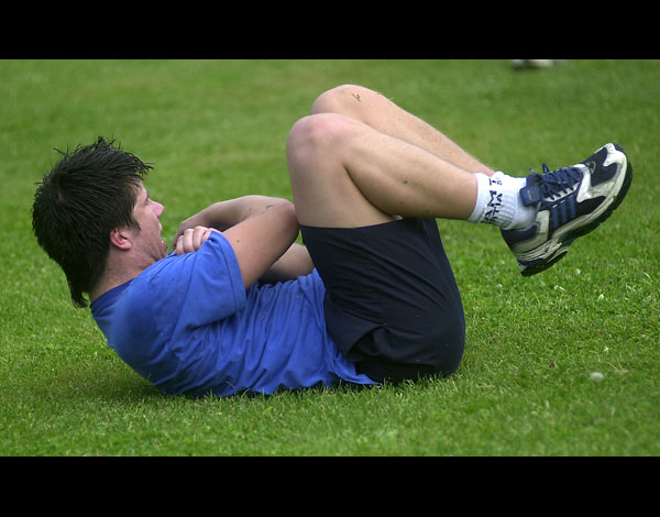 Per L�vgren g�r sit-ups