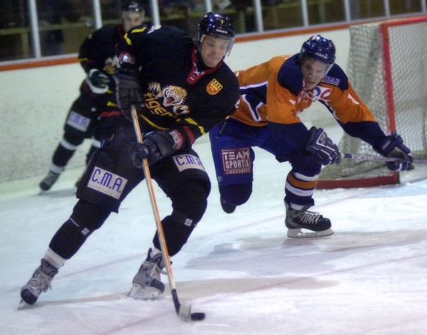 P� jakt efter pucken