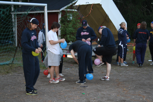 F�rberedelser f�r ballongkampen